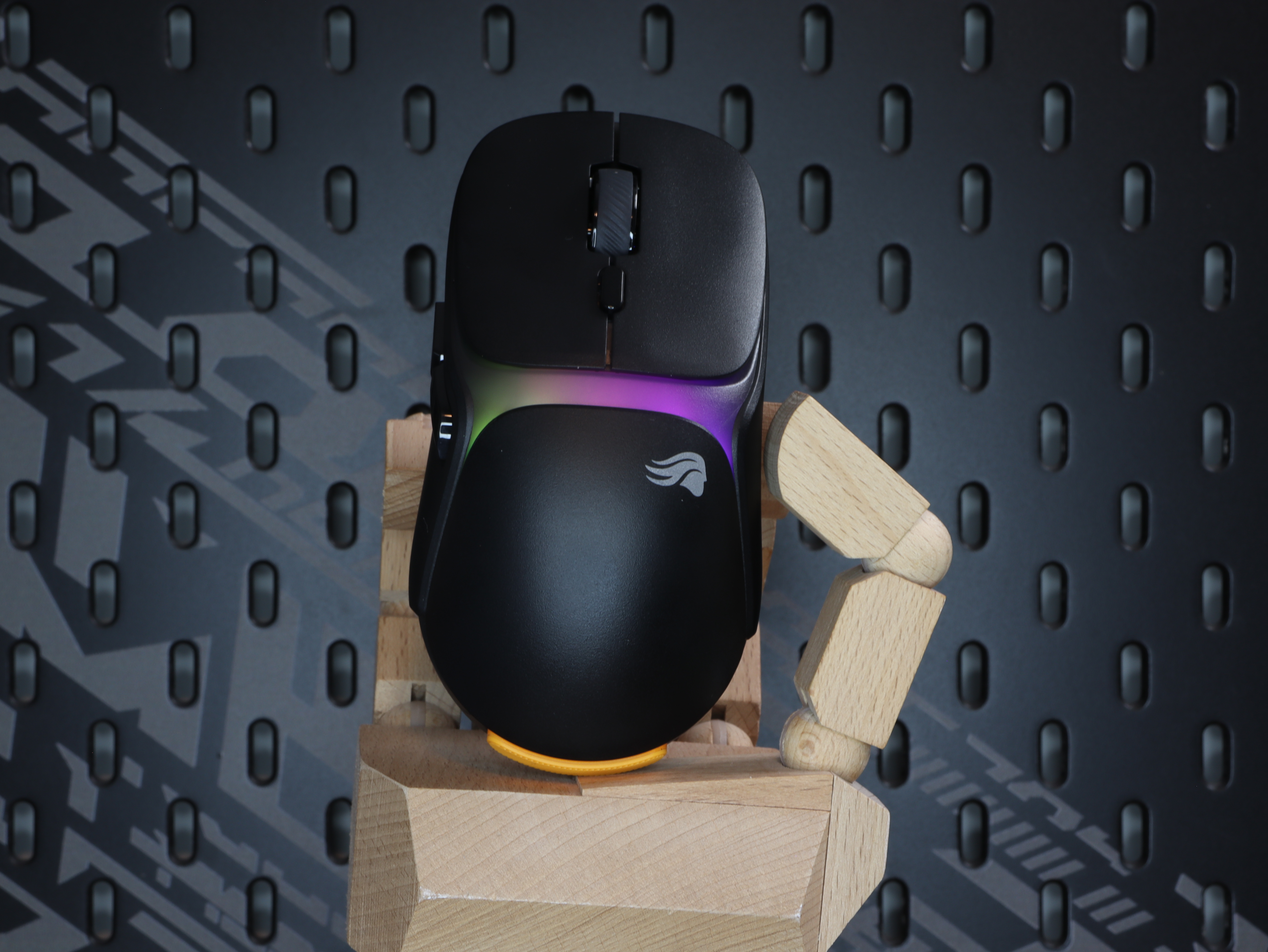Glorious Model O3 Wireless InfinitePlay optical BAMF 3.0 swappable guardian pro lightweight speed